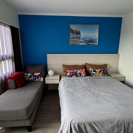 Huahin Dusitd2 Residences, Apartments Near Beach Bagian luar foto
